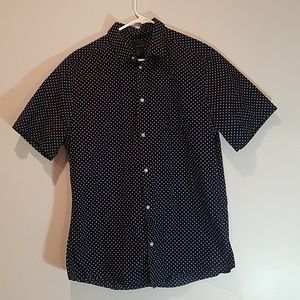 Short-sleeve shirt in woven cotton fabric.